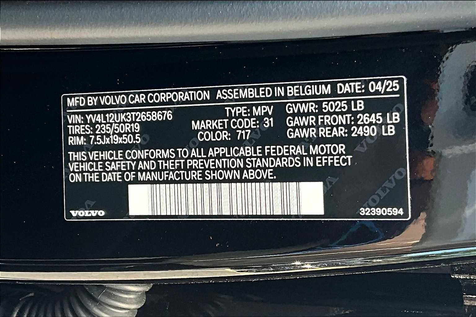 New 2026 Volvo XC40 B5 Core w/ Protection Package Premier image 12