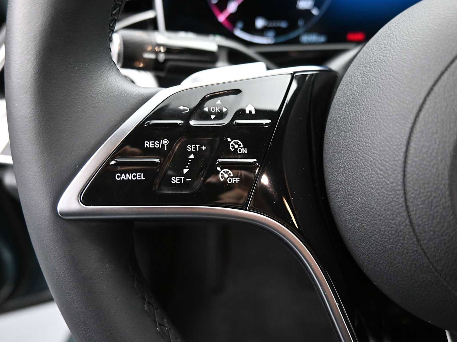 Used 2025 Mercedes-Benz E 450 4MATIC Sedan image 11