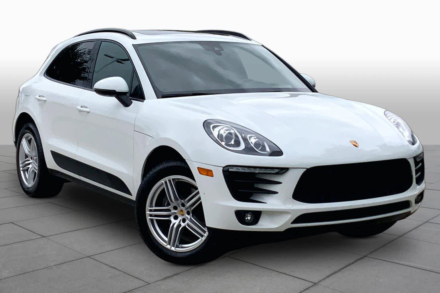 Used 2018 Porsche Macan AWD/4WD image 3
