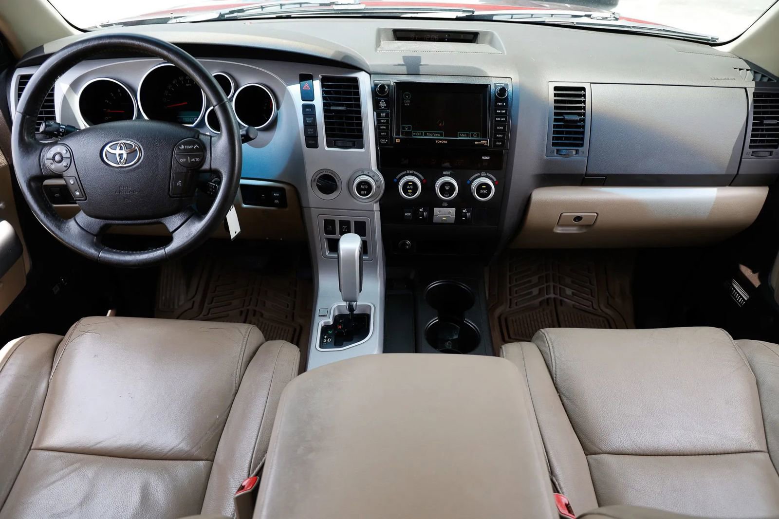 Used 2008 Toyota Sequoia Limited AWD/4WD image 2