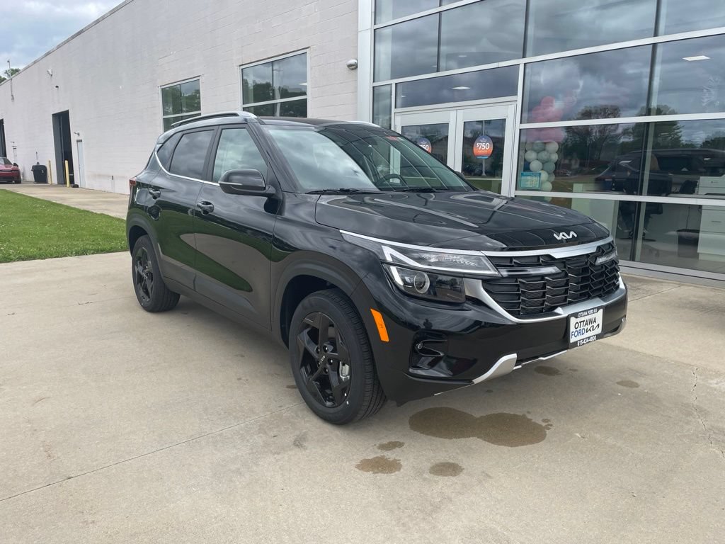 New 2026 Kia Seltos EX w/ EX Sunroof Package