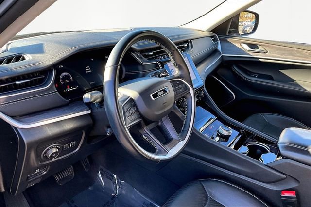 Used 2022 Jeep Grand Cherokee L Limited w/ Luxury Tech Group II image 12