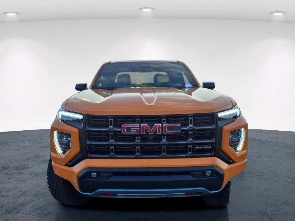Used 2026 GMC Canyon AT4X AWD/4WD image 4