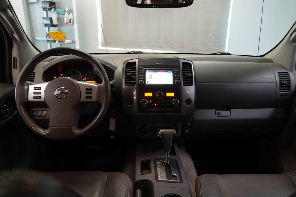 Used 2016 Nissan Frontier SL image 9