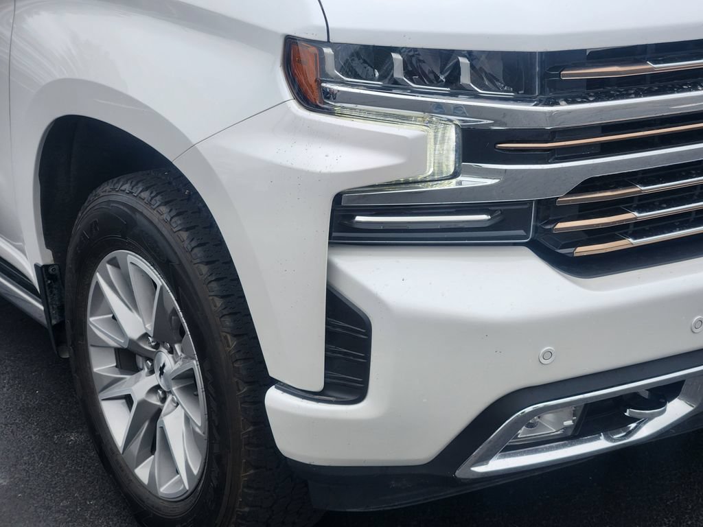 Used 2021 Chevrolet Silverado 1500 High Country w/ Technology Package AWD/4WD image 8