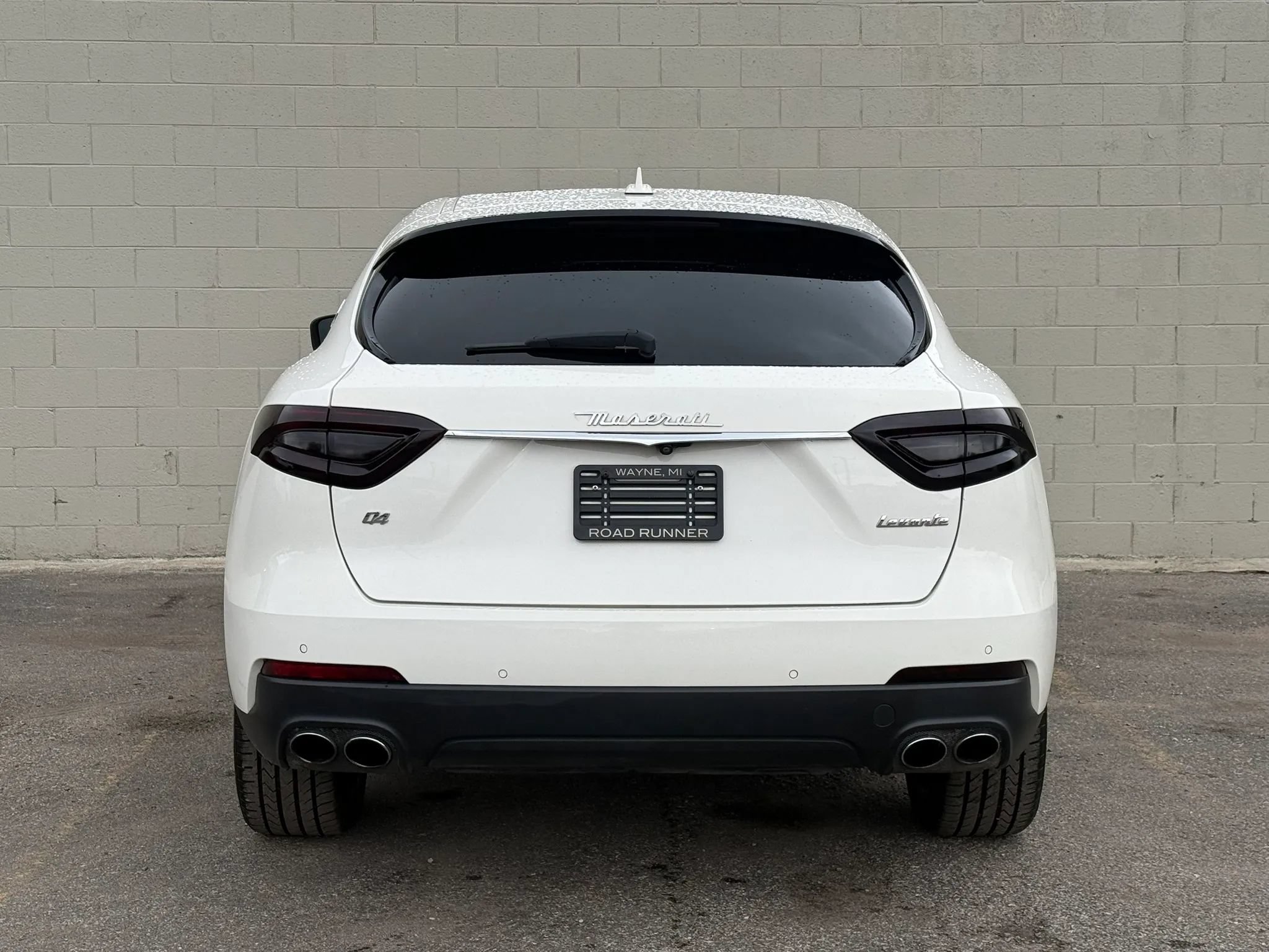 Used 2018 Maserati Levante AWD/4WD image 7