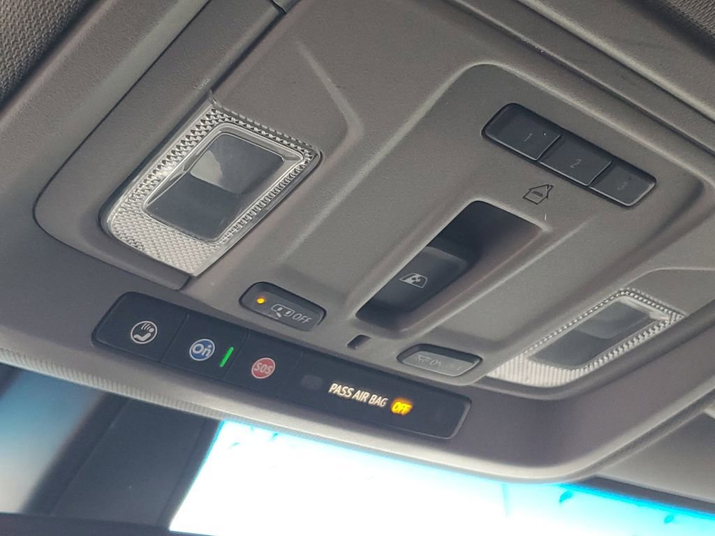 Used 2022 Chevrolet Silverado 1500 LTZ image 20