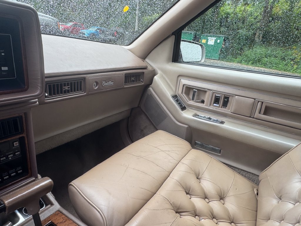 Used 1989 Cadillac Eldorado Coupe FWD image 17