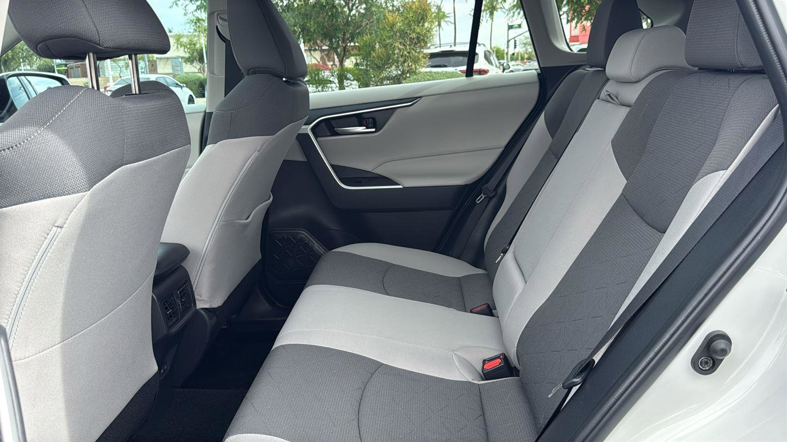 Certified 2025 Toyota RAV4 XLE w/ Convenience Package image 27