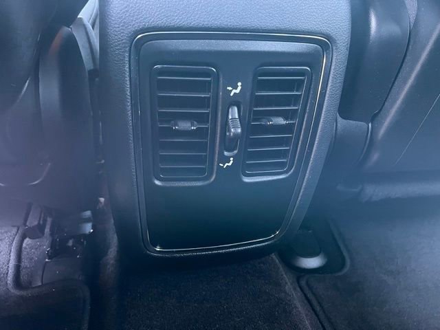 Used 2019 Jeep Grand Cherokee Laredo AWD/4WD image 21