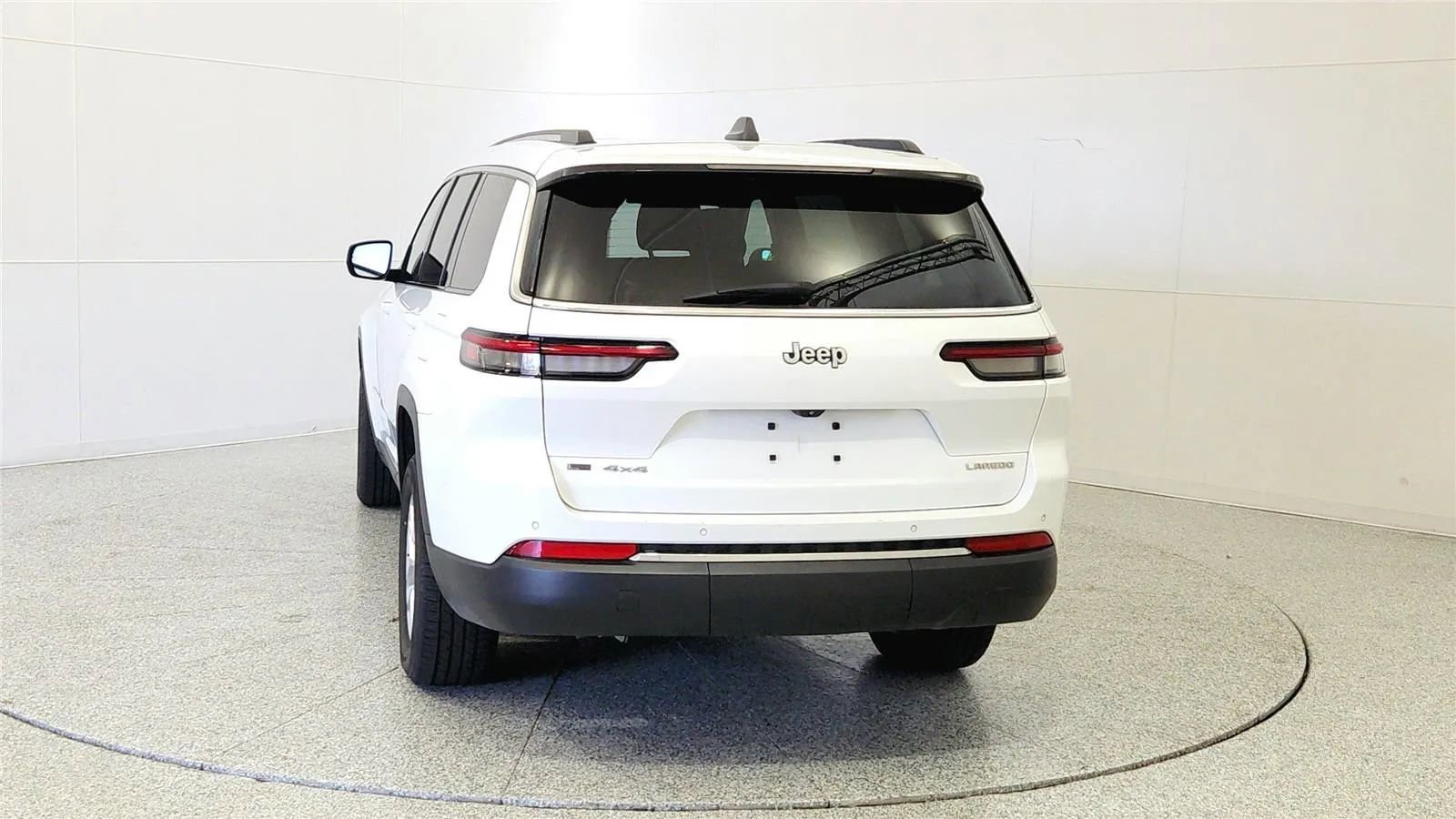 Used 2022 Jeep Grand Cherokee L Laredo w/ Luxury Tech Group I AWD/4WD image 6