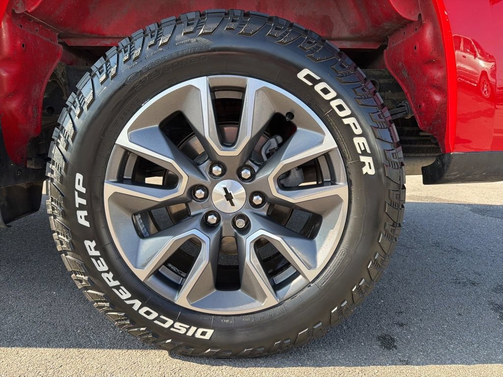 Used 2020 Chevrolet Silverado 1500 RST w/ Texas Edition AWD/4WD image 13