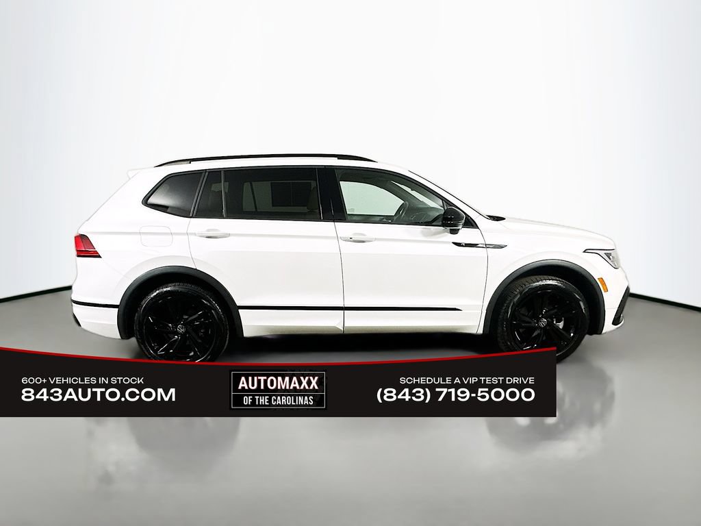 Used 2024 Volkswagen Tiguan SE R-Line AWD/4WD image 7