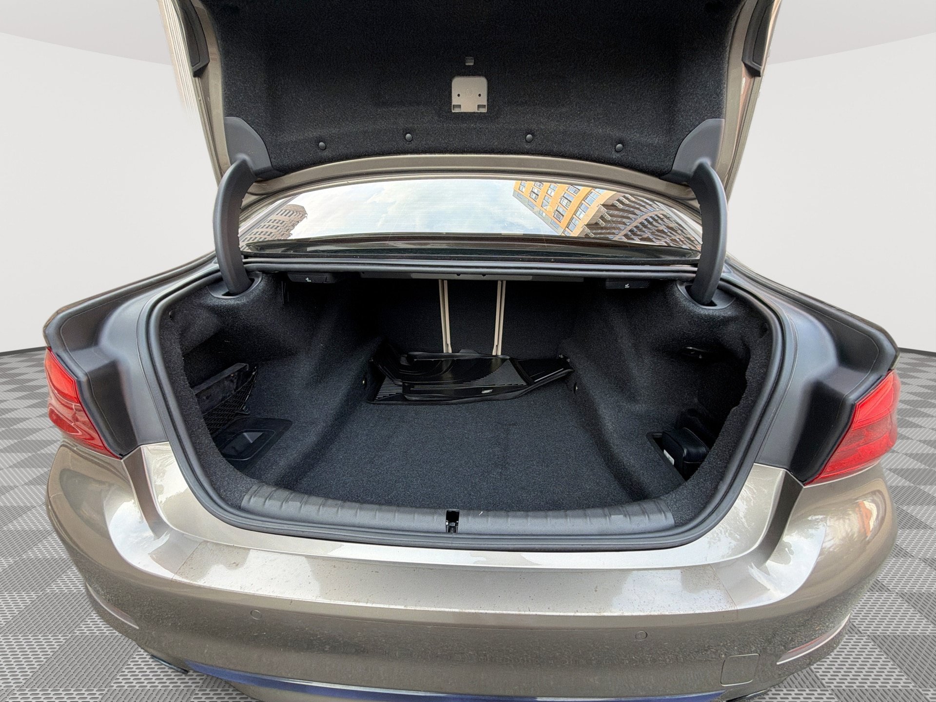 Used 2019 BMW 530i xDrive w/ Convenience Package AWD/4WD image 22