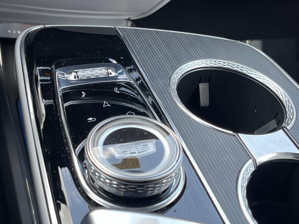 Certified 2024 Cadillac Lyriq Luxury RWD image 34