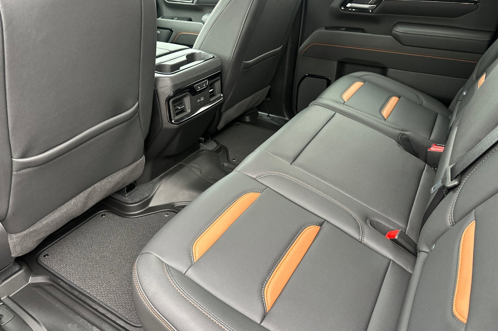 New 2026 GMC Sierra 2500 AT4 w/ AT4 Premium Plus Package image 12