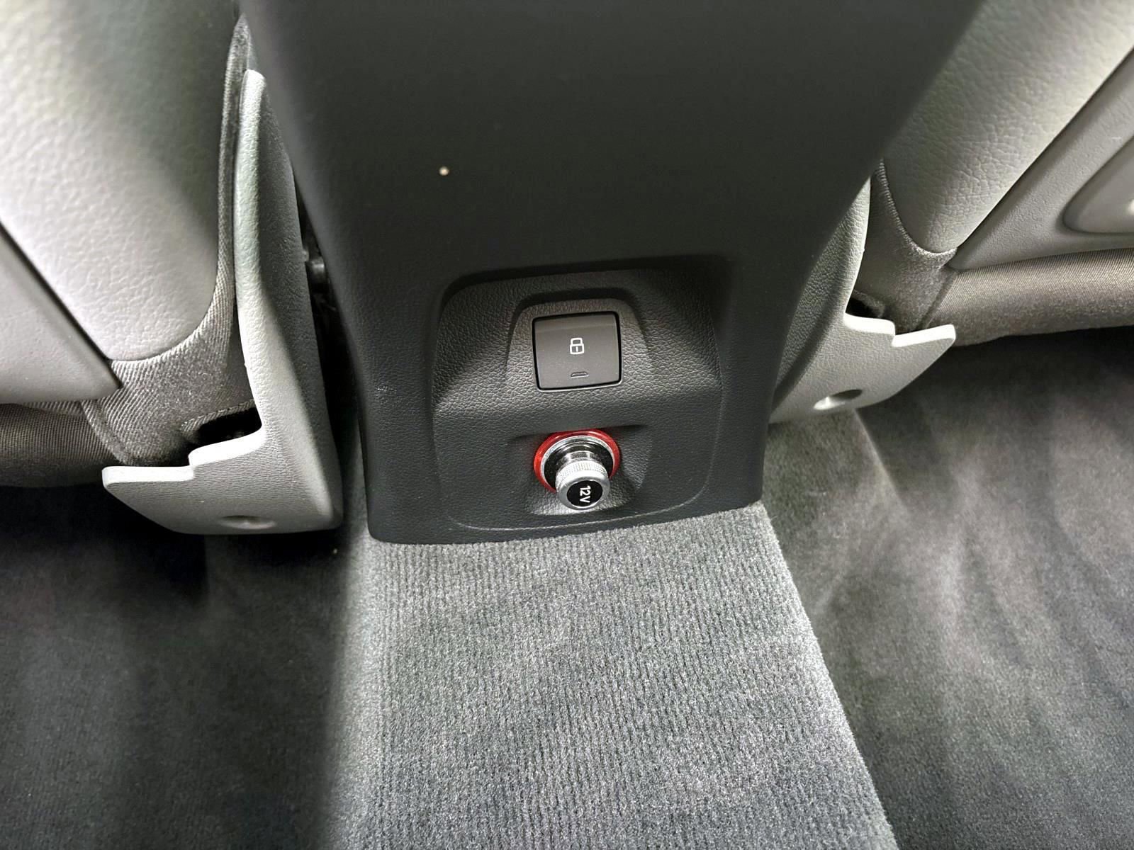 Used 2018 Audi Q3 2.0T Premium Plus image 32