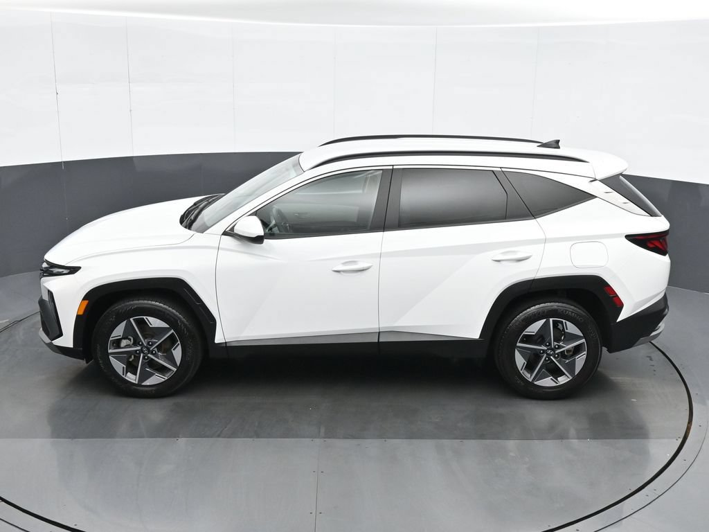 Used 2025 Hyundai Tucson SEL AWD/4WD image 18