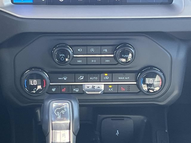 Used 2025 Ford Bronco Outer Banks AWD/4WD image 16