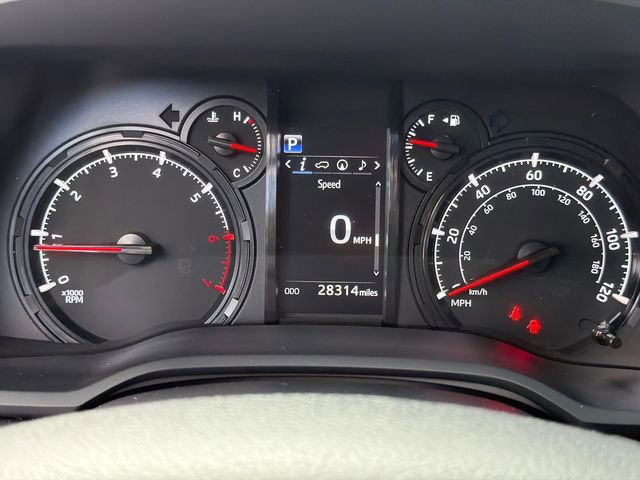 Used 2023 Toyota 4Runner SR5 Premium w/ Moonroof Package RWD image 26