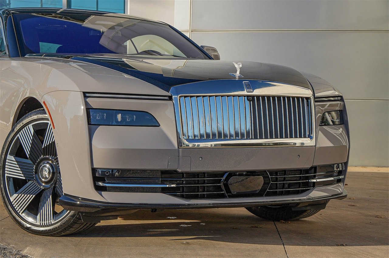 New 2026 Rolls-Royce Spectre Base image 4