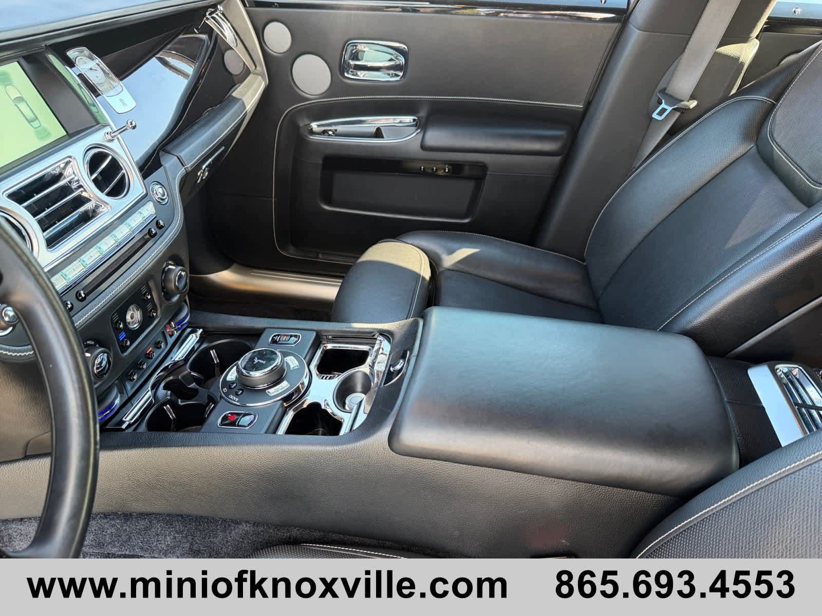 Used 2015 Rolls-Royce Ghost RWD image 13