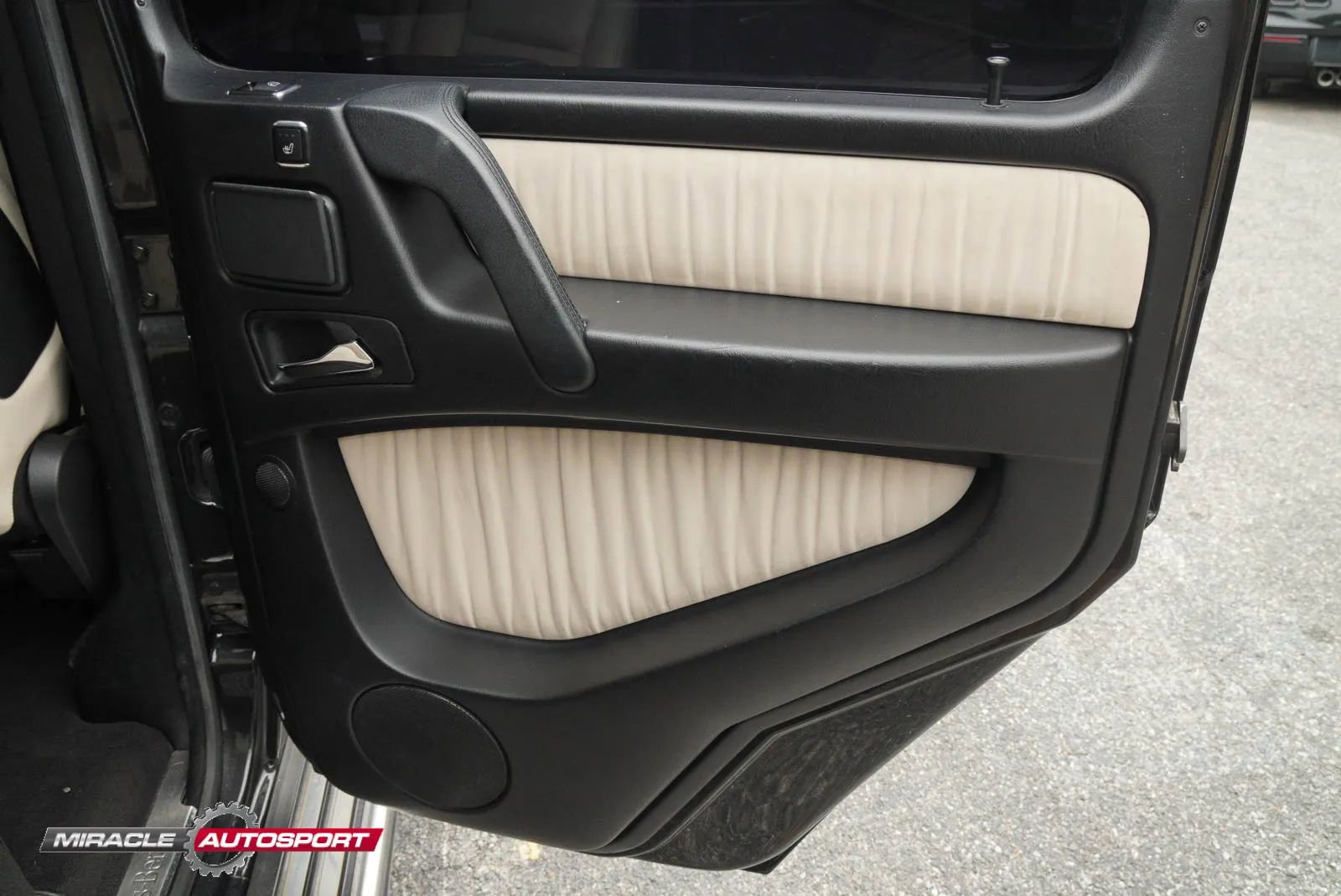 Used 2014 Mercedes-Benz G 550 image 33