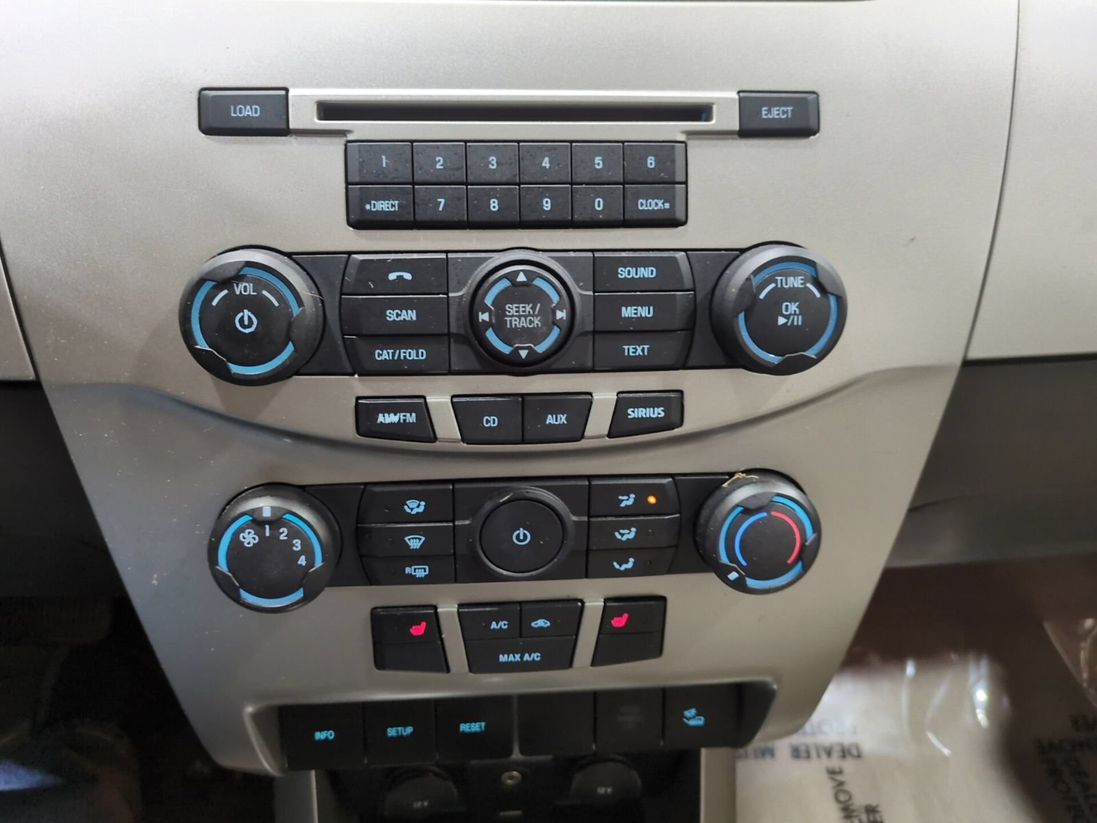 Used 2009 Ford Focus SEL FWD image 20