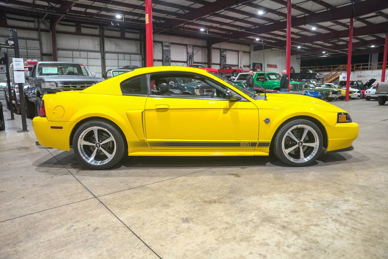 Used 2004 Ford Mustang Mach 1 RWD image 10
