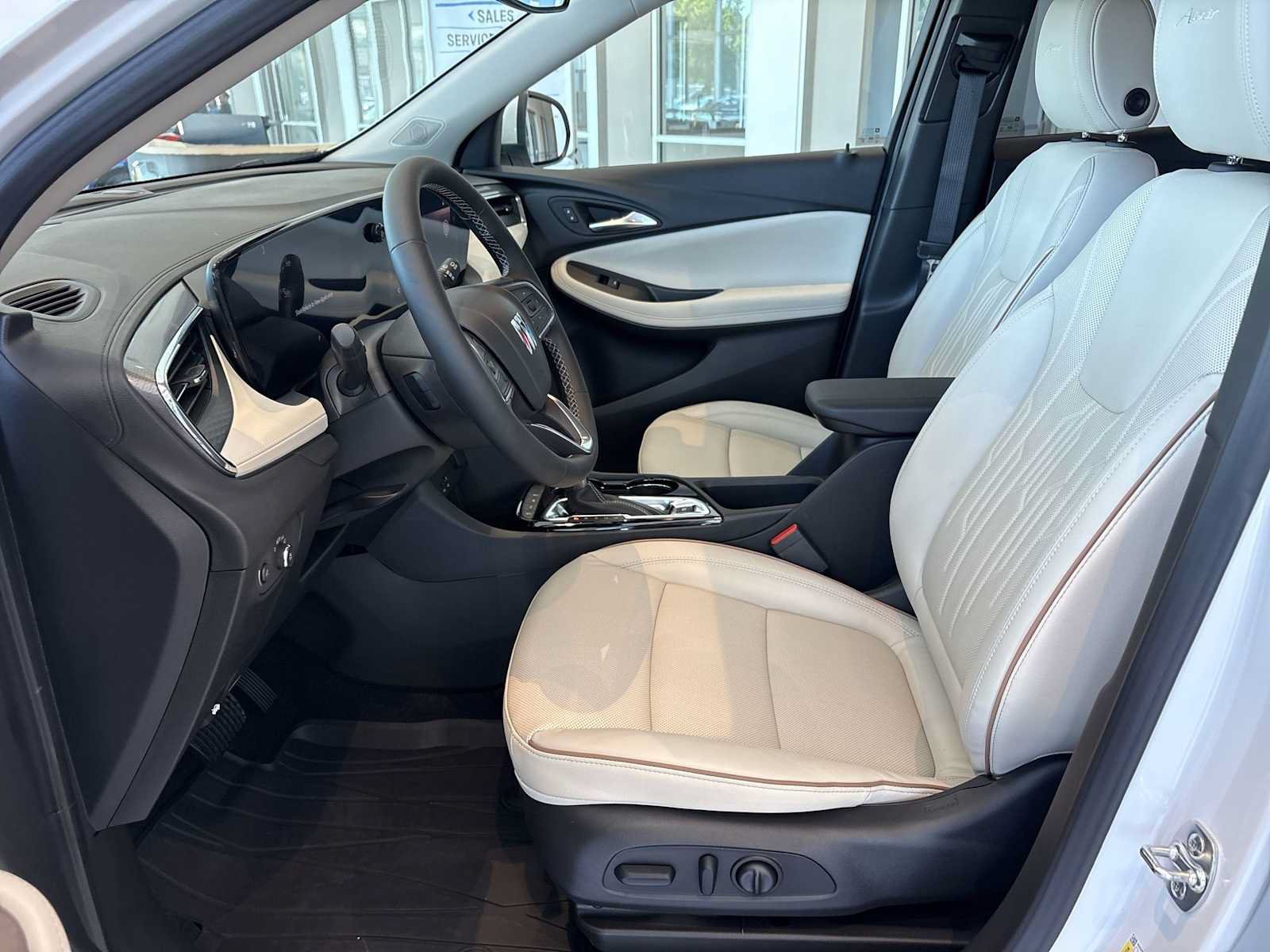 Used 2026 Buick Encore GX Avenir w/ Avenir Convenience Package AWD/4WD image 15