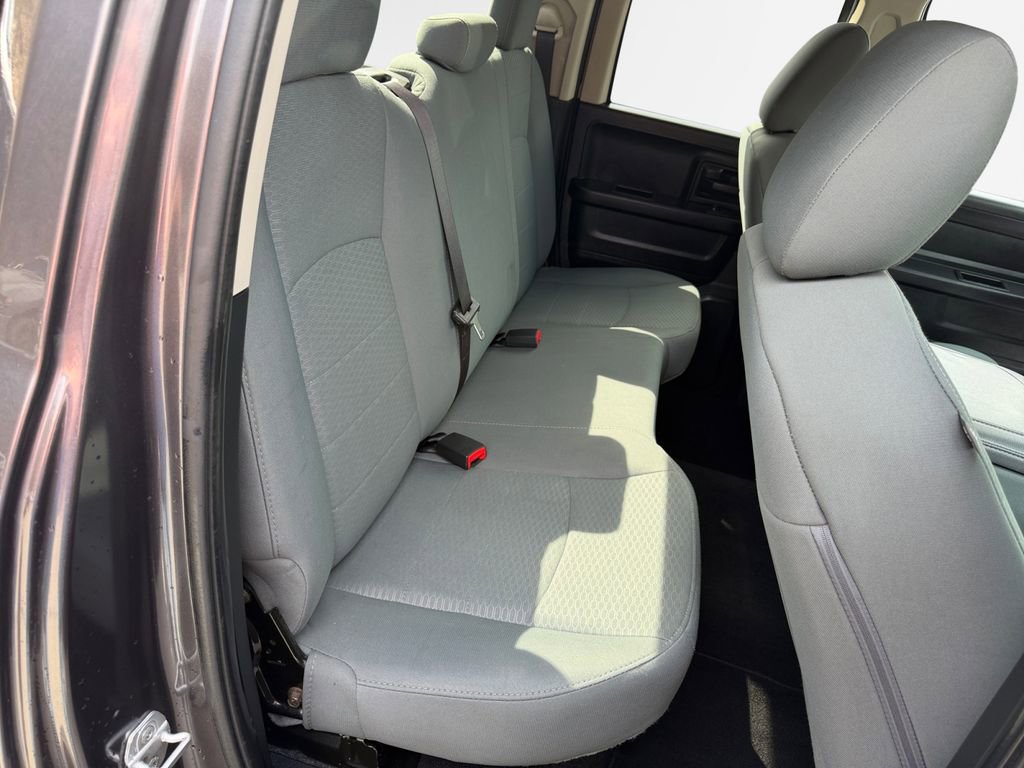Used 2015 RAM 1500 Express image 29
