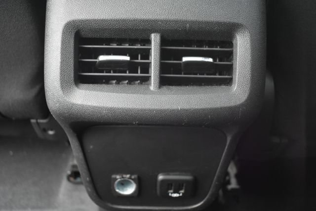 Used 2018 Chevrolet Equinox LT FWD image 36