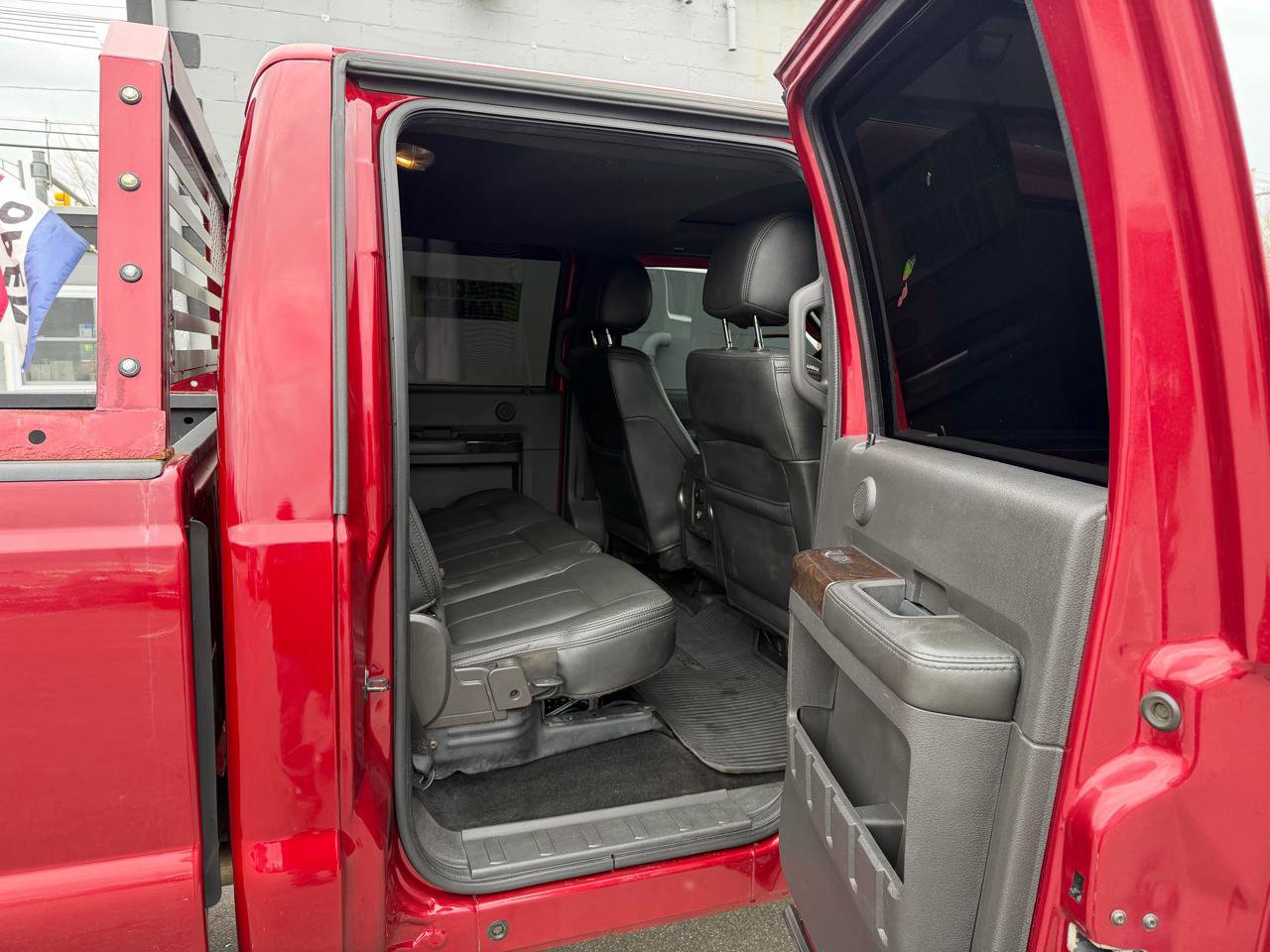 Used 2014 Ford F350 Platinum w/ FX4 Off-Road Package image 9
