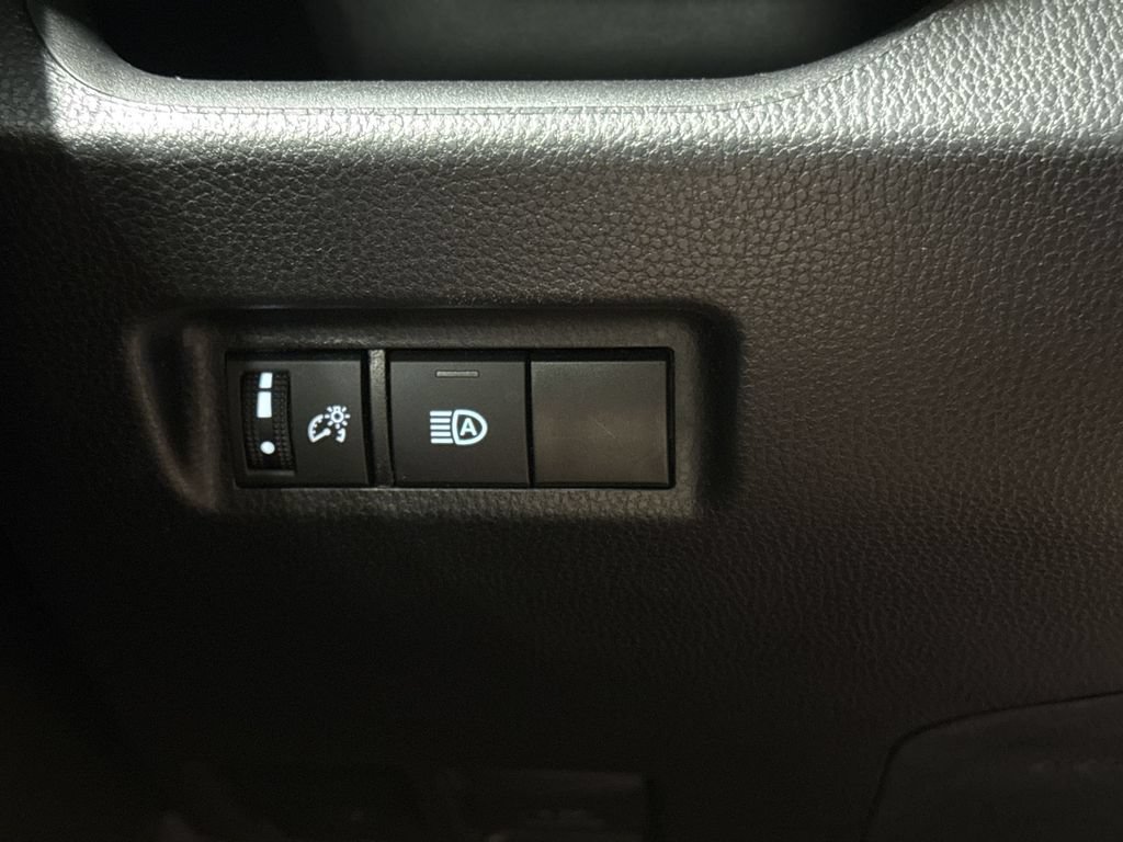 Used 2024 Toyota RAV4 XLE FWD image 18