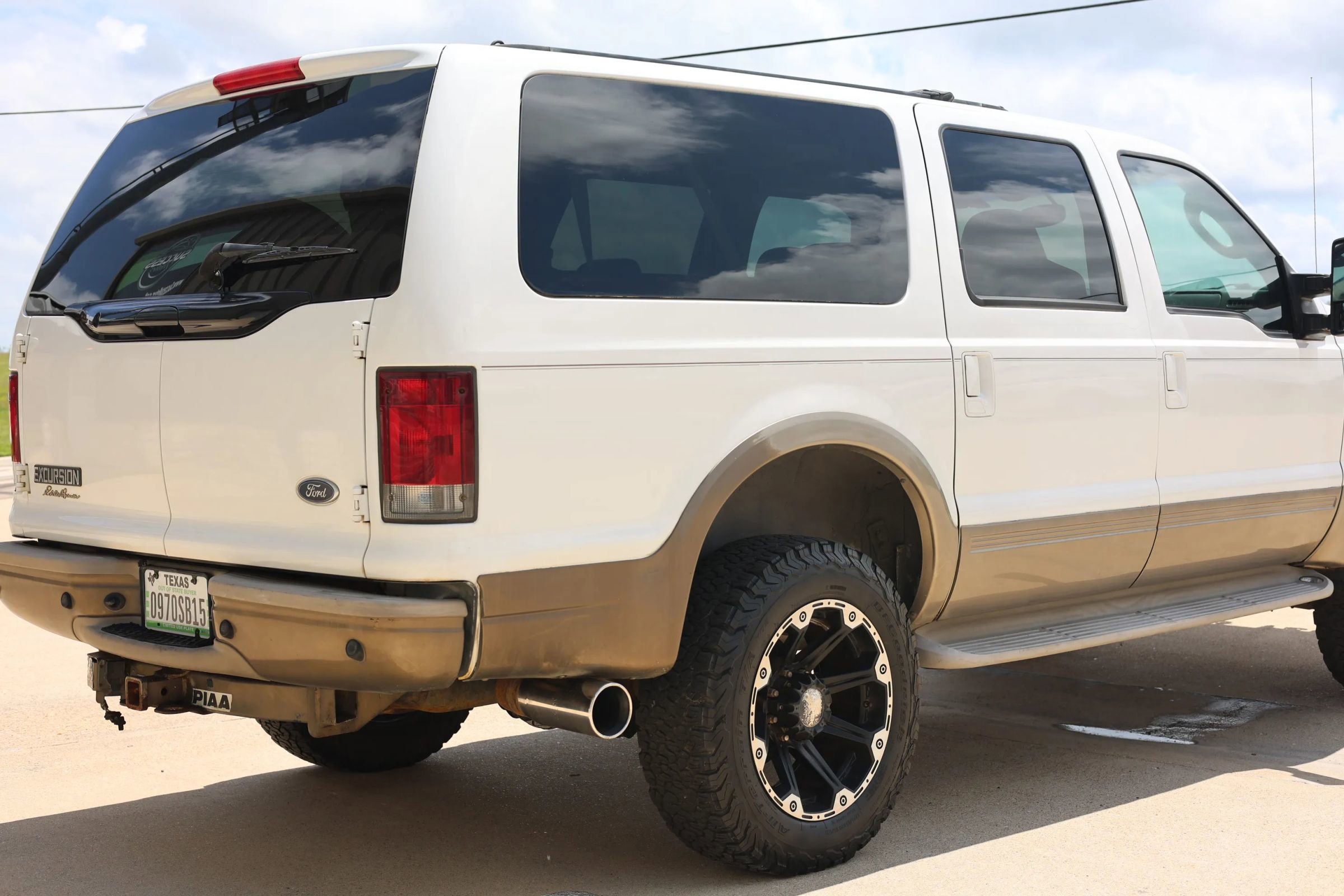 Used 2004 Ford Excursion Eddie Bauer AWD/4WD image 4