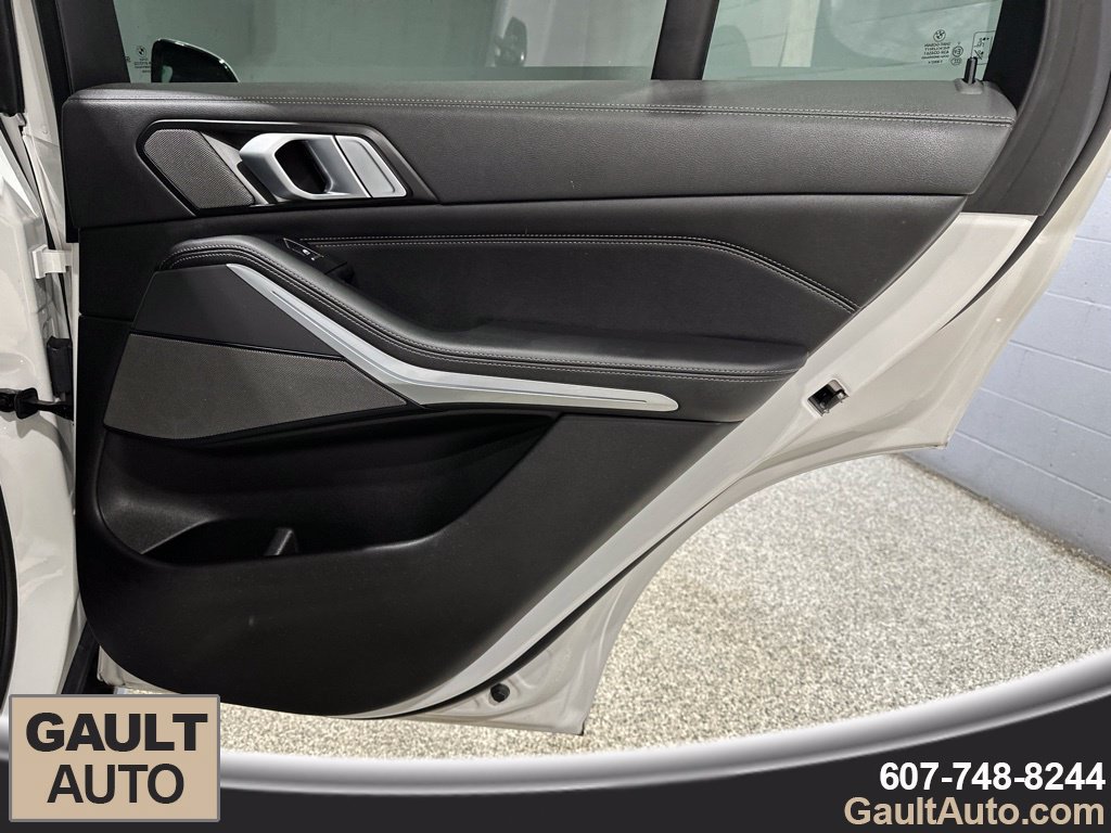 Used 2023 BMW X5 xDrive45e AWD/4WD image 19