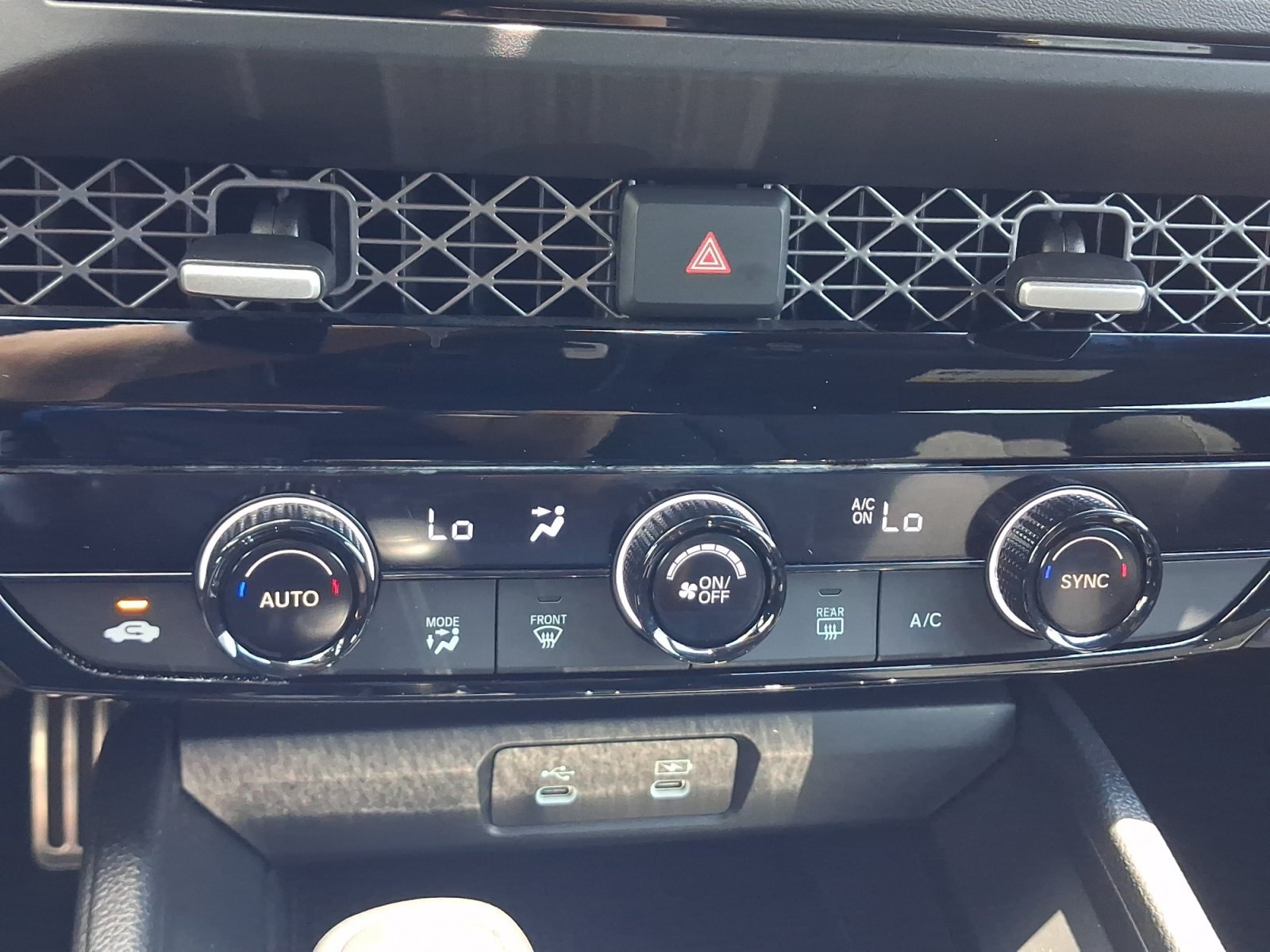 Used 2024 Honda Accord Sport image 17