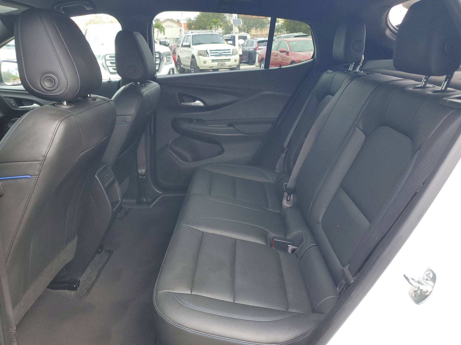 Certified 2025 Buick Envista Sport Touring w/ Convenience I Package image 12