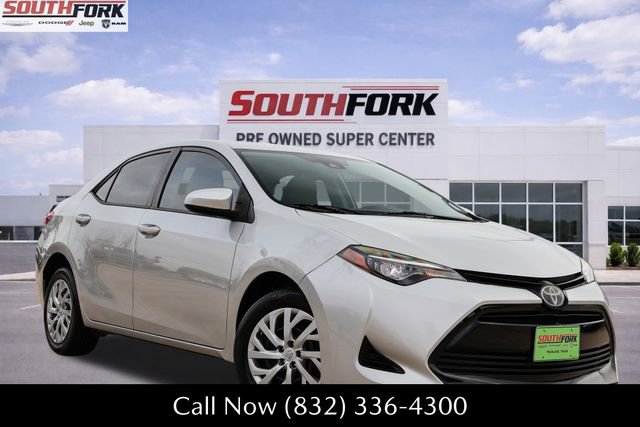 Used 2019 Toyota Corolla LE image 1