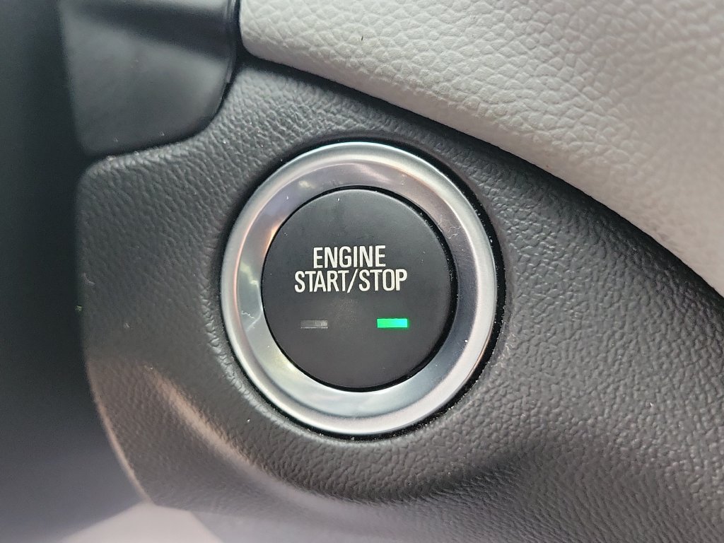 Used 2023 Chevrolet Equinox LS w/ LS Convenience Package FWD image 31