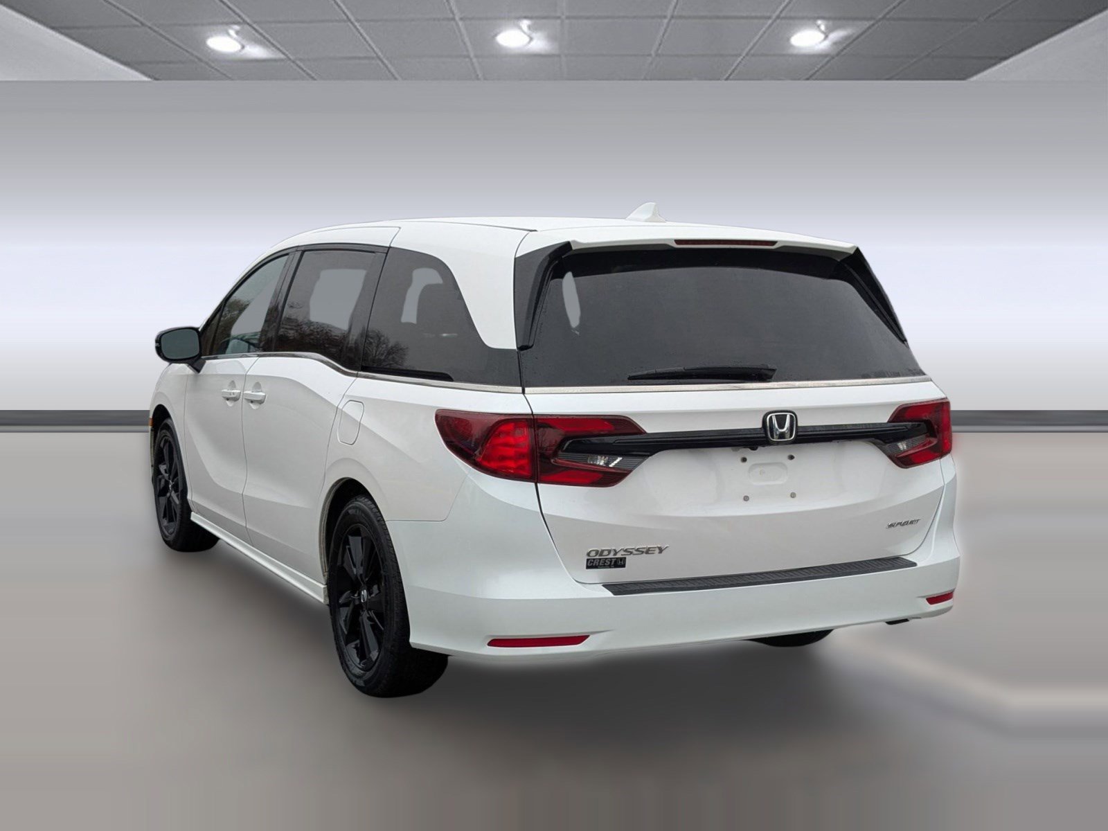 Used 2024 Honda Odyssey Sport image 3