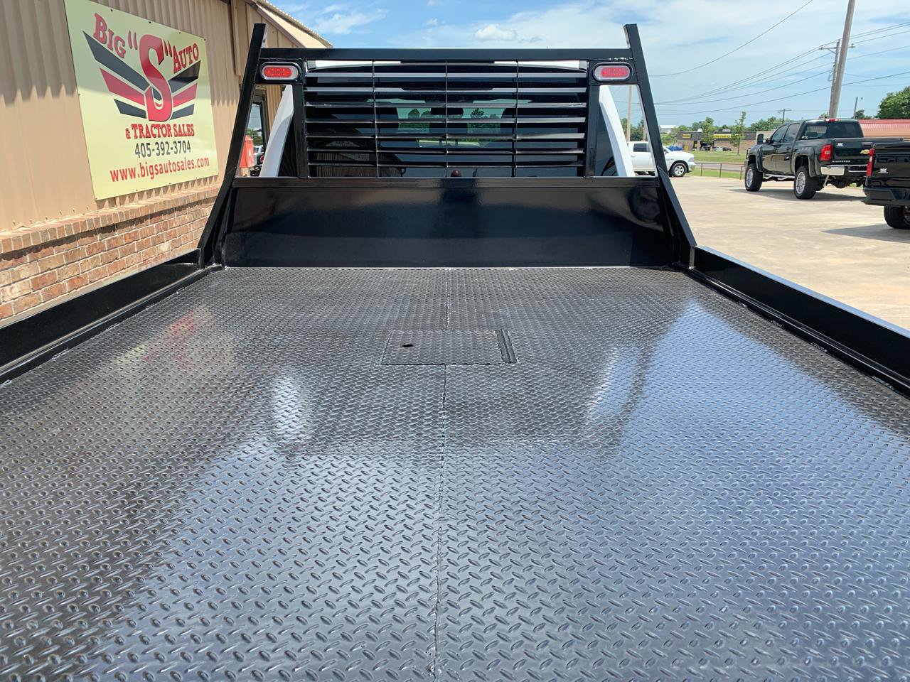 Used 2017 Ford F350 XL w/ Power Equipment Group AWD/4WD image 18