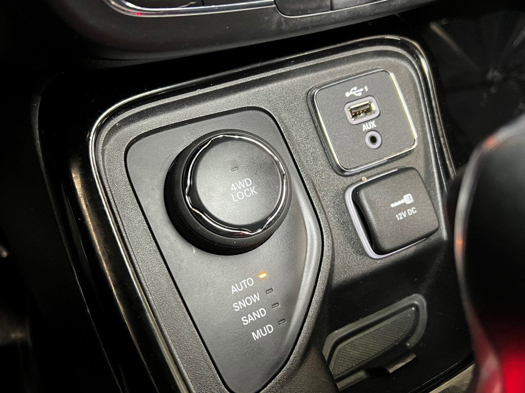 Certified 2021 Jeep Compass Latitude w/ Sun and Sound Group image 48