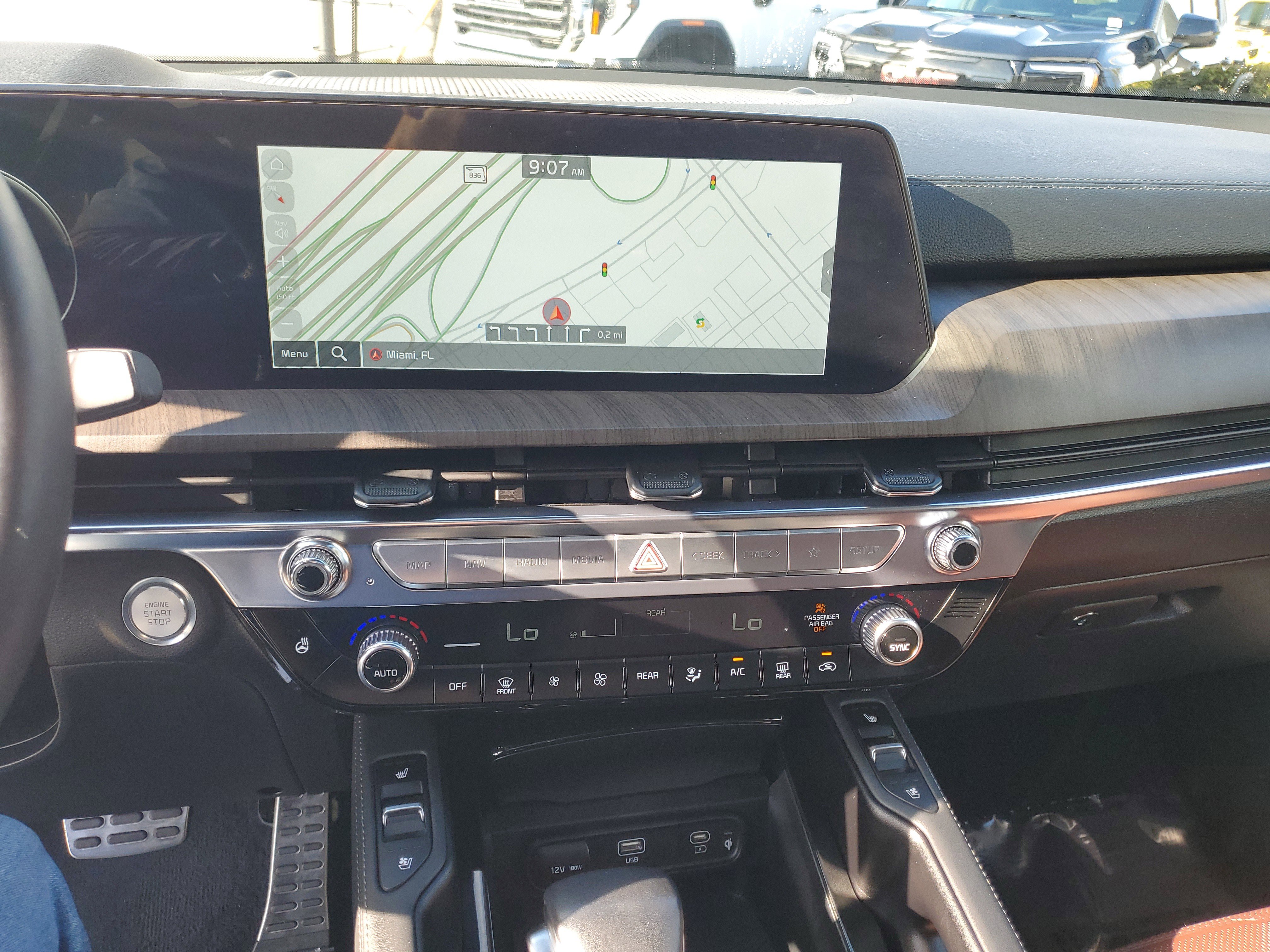 Used 2024 Kia Telluride SX Prestige image 28