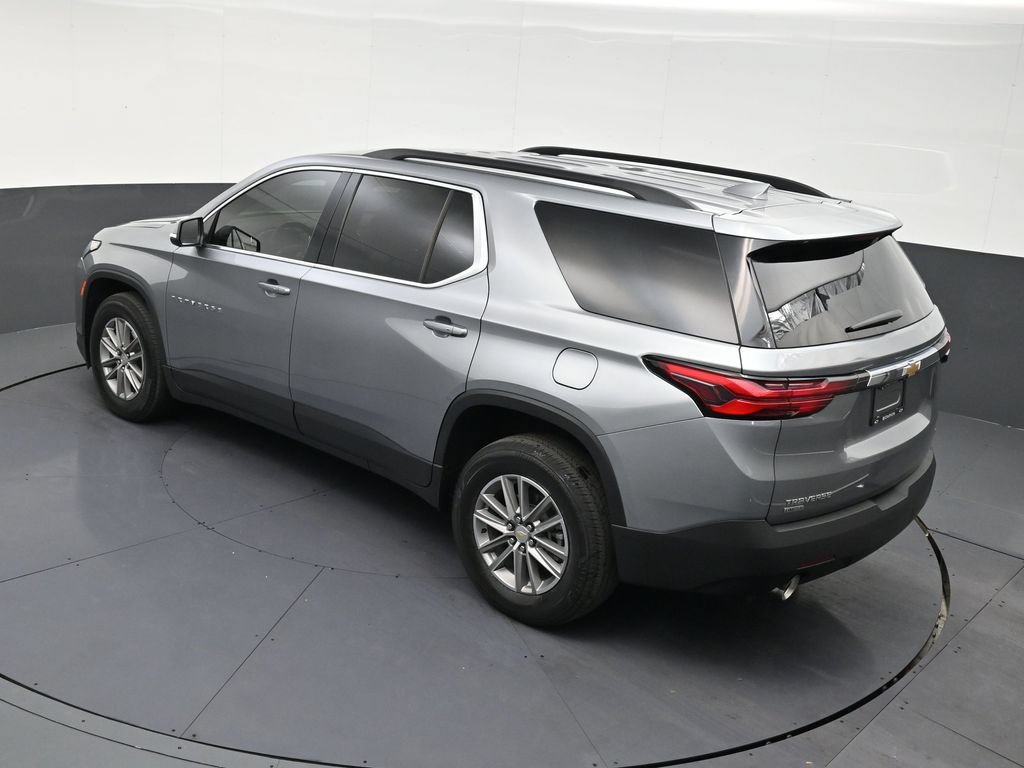 Used 2024 Chevrolet Traverse LT FWD image 14