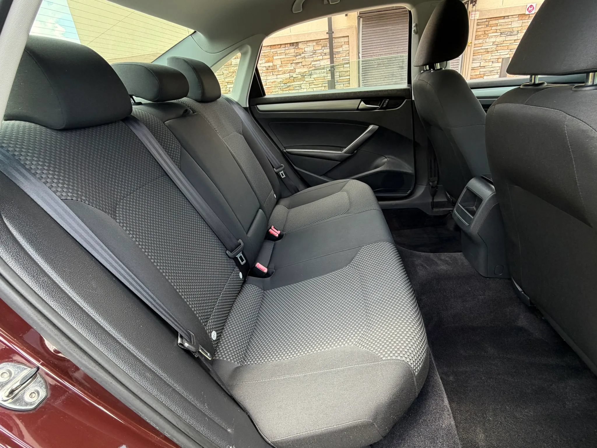 Used 2014 Volkswagen Passat 2.5 S FWD image 30