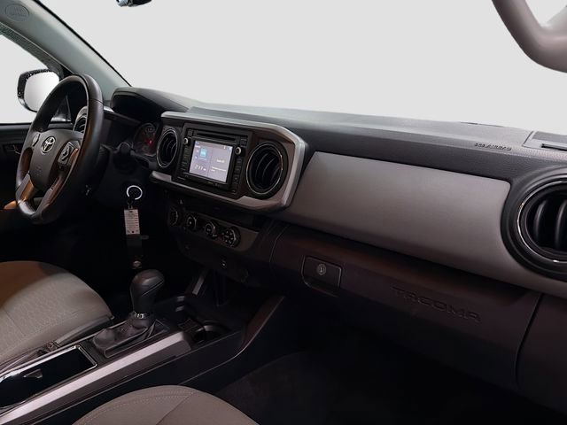 Used 2018 Toyota Tacoma SR5 image 23