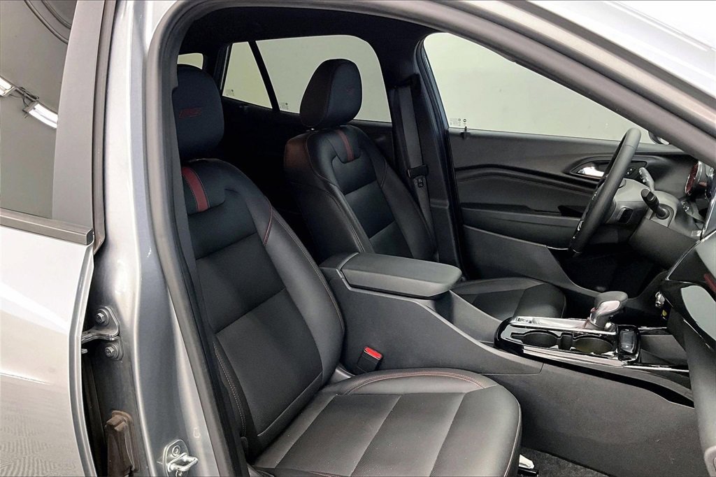 Used 2024 Chevrolet Trax RS image 6