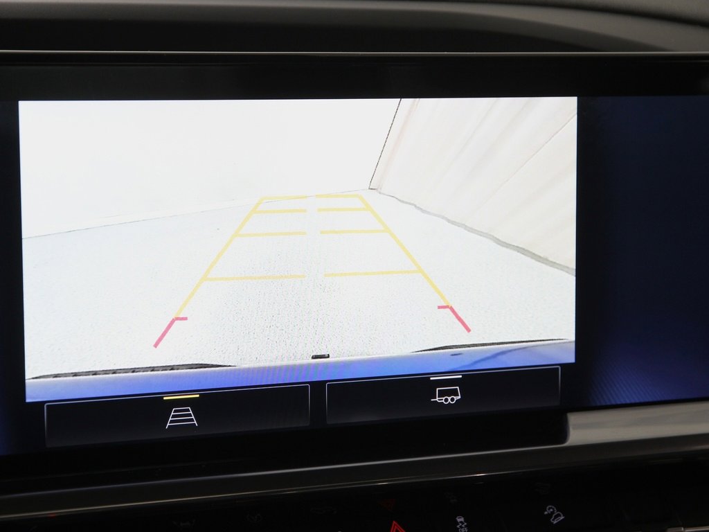 Used 2022 Chevrolet Silverado 1500 LT image 14