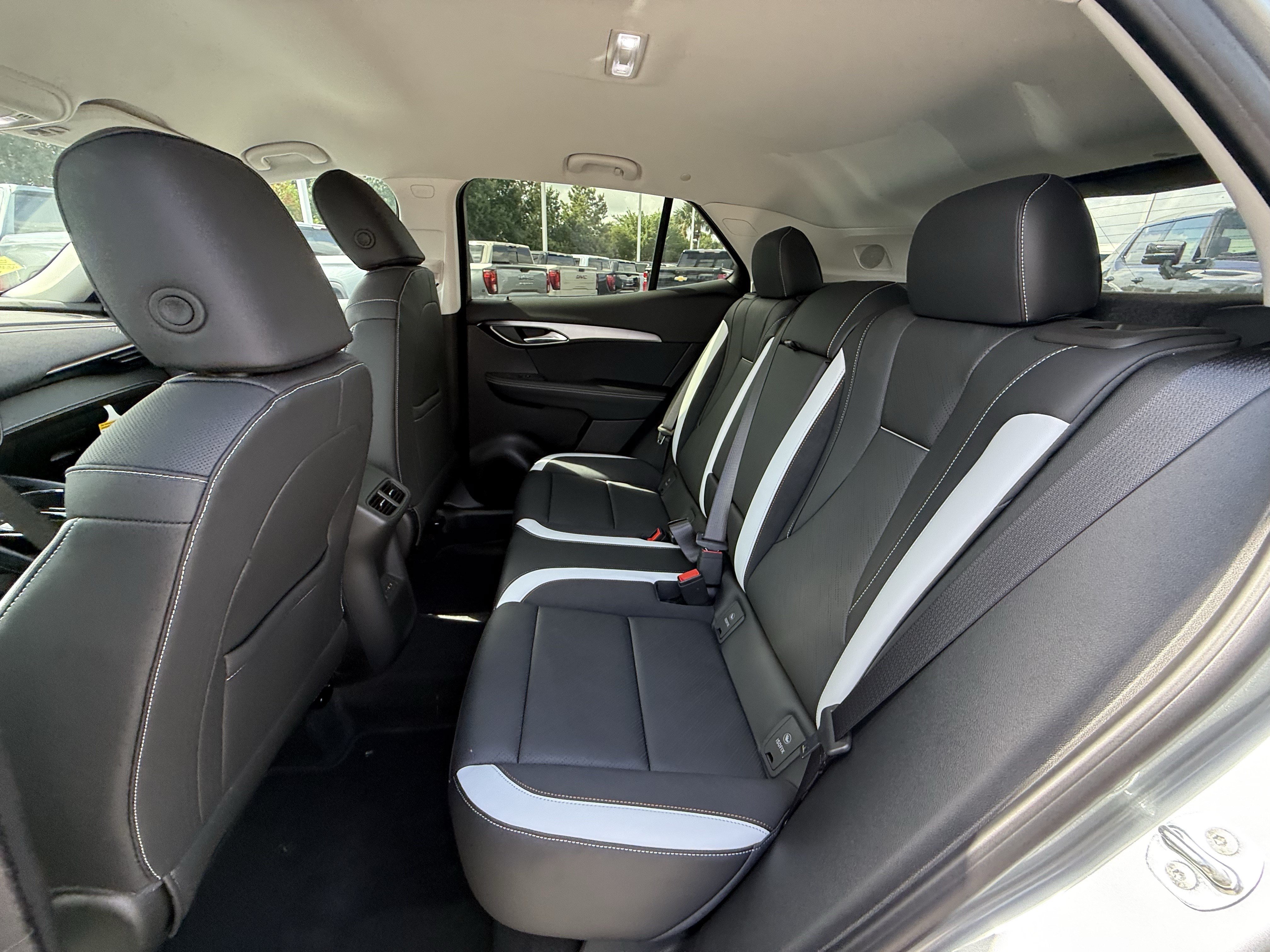 New 2026 Buick Envision Sport Touring AWD/4WD image 17